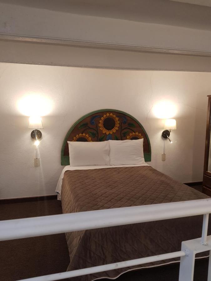 Hotel Meson Mariano Matamoros كويريتارو المظهر الخارجي الصورة