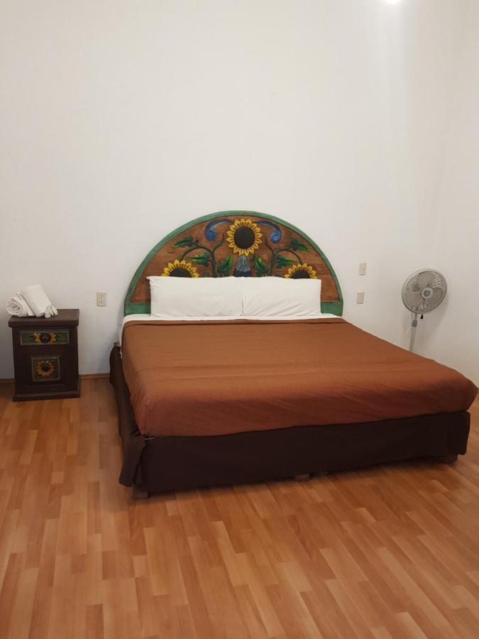Hotel Meson Mariano Matamoros كويريتارو المظهر الخارجي الصورة